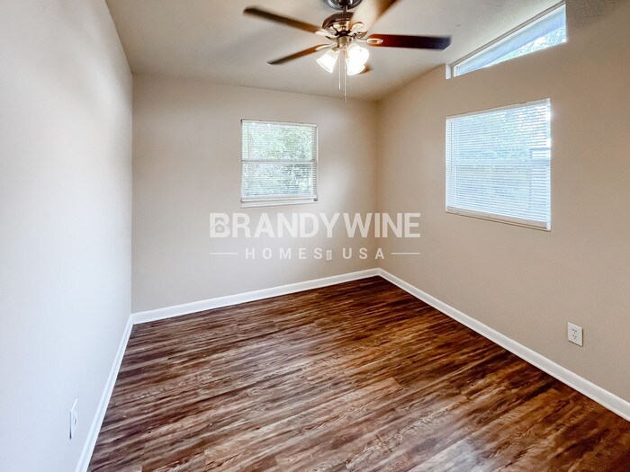 Building Photo - 922 Westgate Dr