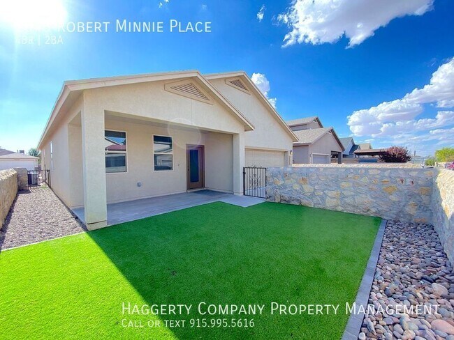 Building Photo - 2048 Robert Minnie