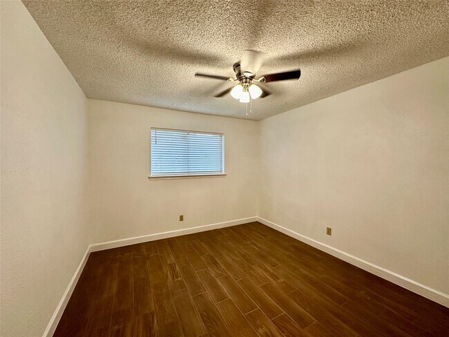 Building Photo - 16218 Cavendish Dr