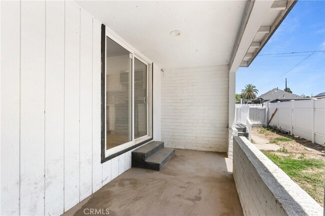 Building Photo - 421 W Sun Ave