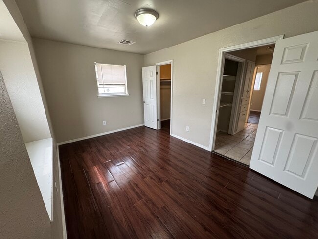Building Photo - 5109 S Georgia Terrace