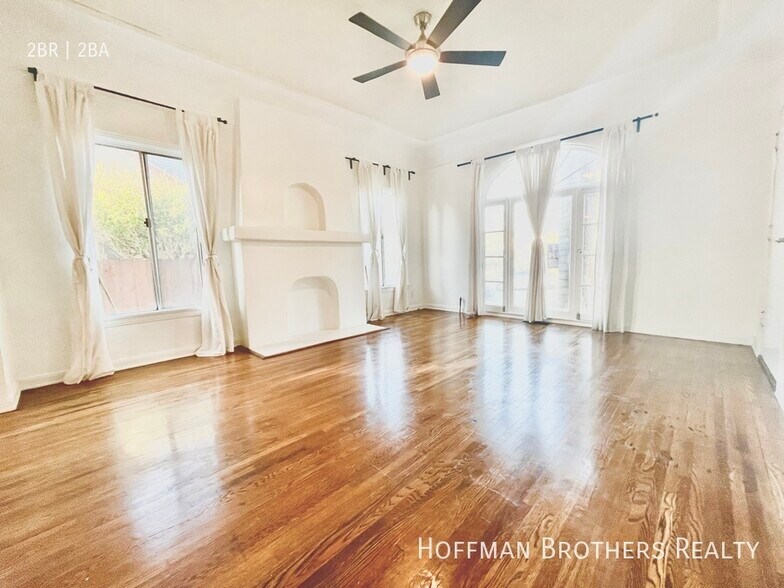 Building Photo - 1306 1/2 S Cloverdale Ave