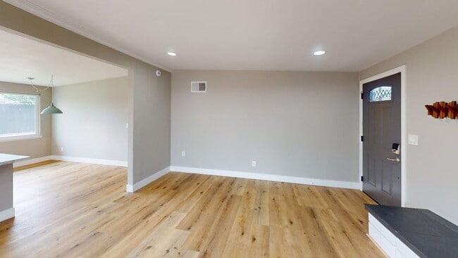 Building Photo - Updated Single-Story with A/C | Coastal Living