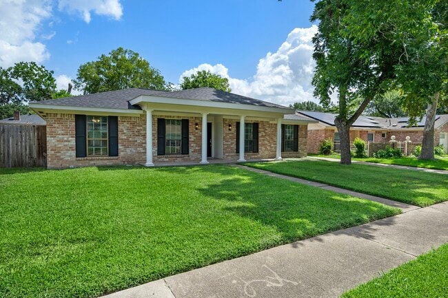 Building Photo - 11506 Hornbrook Dr