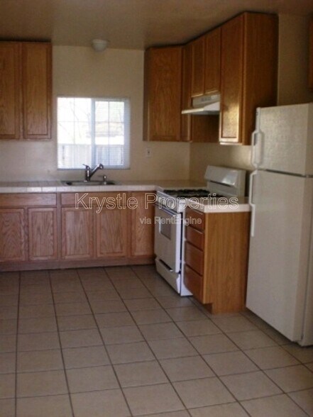Building Photo - 412 Home Acres Ave