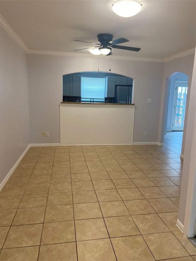 Building Photo - 3304 Twp Grove Ln