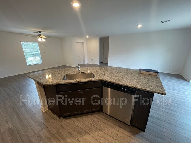 Building Photo - 3564 Brewster Rd