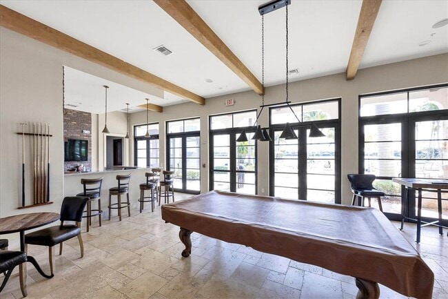 Building Photo - 748 Ravello Blvd