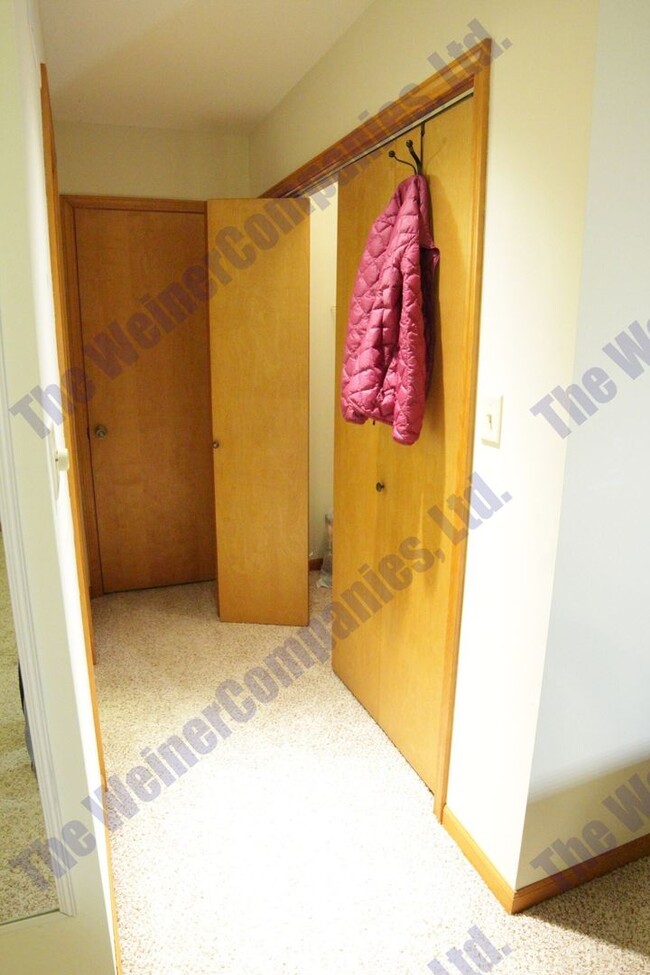Building Photo - Now leasing for August!