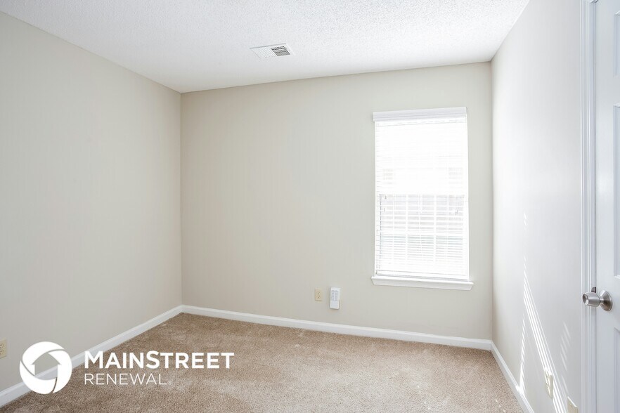 Building Photo - 5501 Alexandria Ln