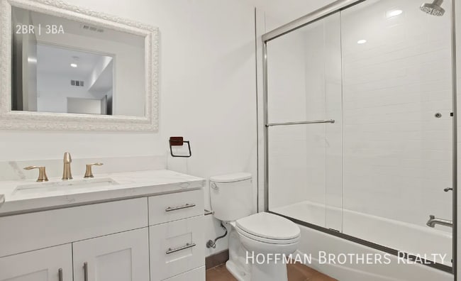 Building Photo - 836 S Shenandoah St