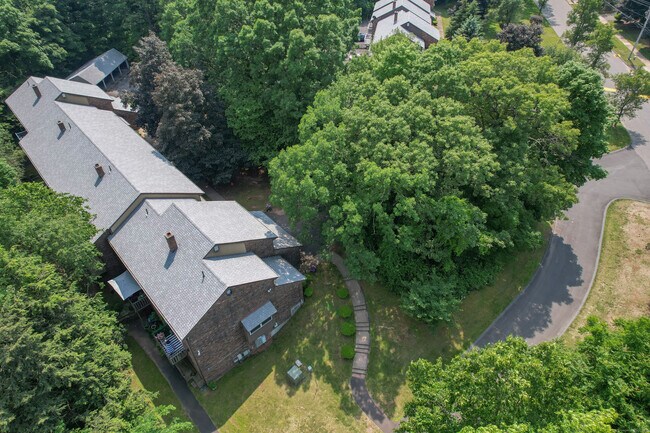 Building Photo - 171 Sams Rd