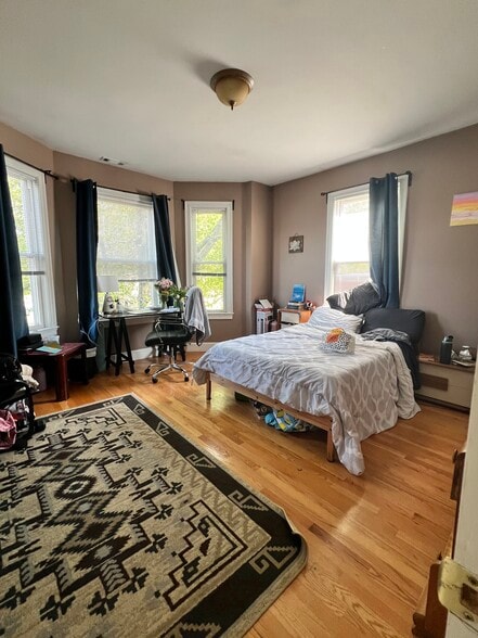 Building Photo - 25 Aldrich St