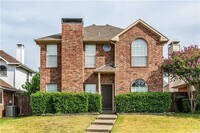 Building Photo - 807 Burr Oak Dr