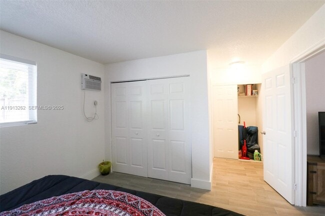 Building Photo - 3071 SW 27th Ave