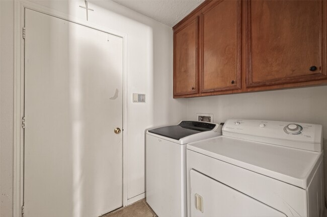 Building Photo - 14703 Stanbridge Dr