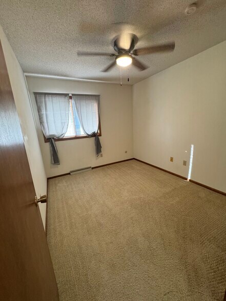 Building Photo - 287 Orrin St