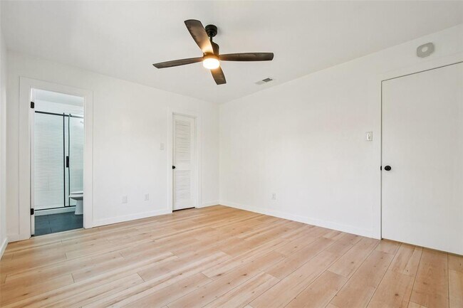 Building Photo - 12907 Water Mill Cove