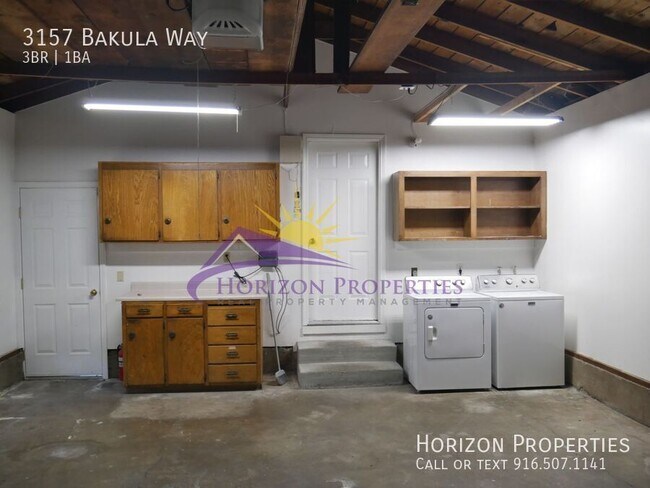 Building Photo - 3157 Bakula Way