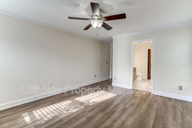 Building Photo - 902 Kiwi Ln