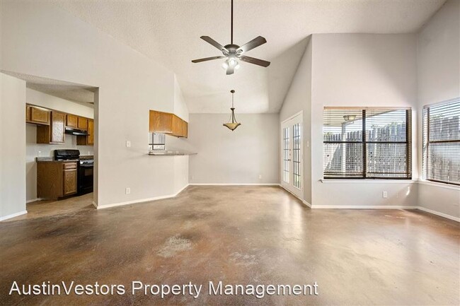Building Photo - 1108 Peach Tree Cove
