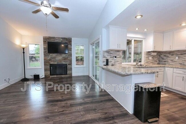 Building Photo - 5248 Phoenix Ridge Pl