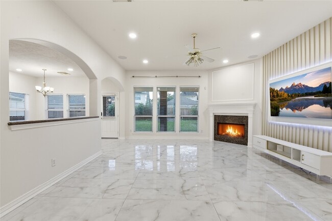 Building Photo - 6507 Hill Haven Ct