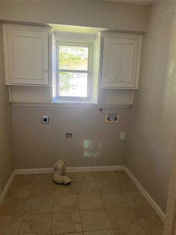 Building Photo - 7135 Blairview Dr