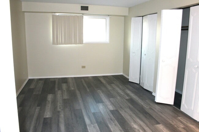 Building Photo - 4500 Beau Monde Dr