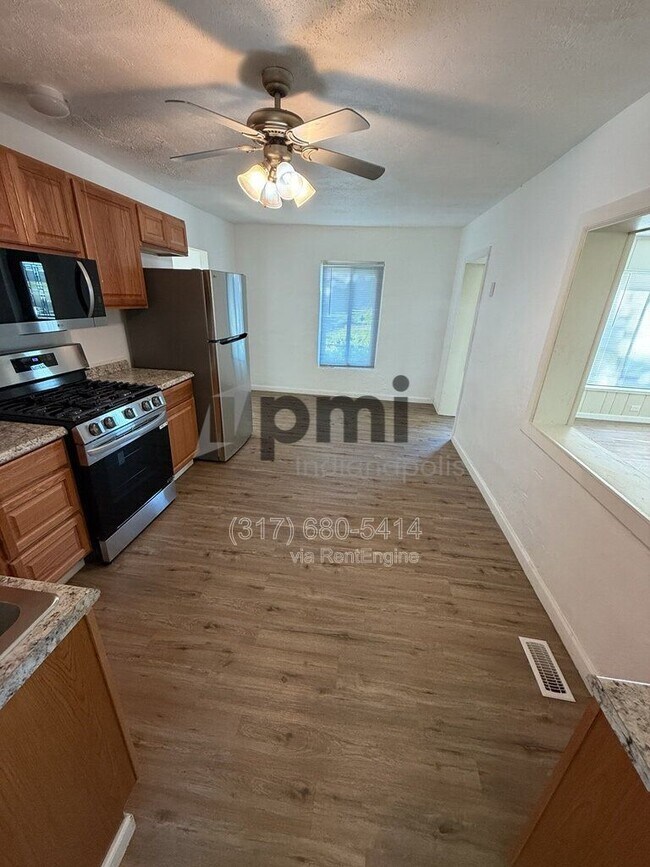 Building Photo - 1324 Brandt Dr
