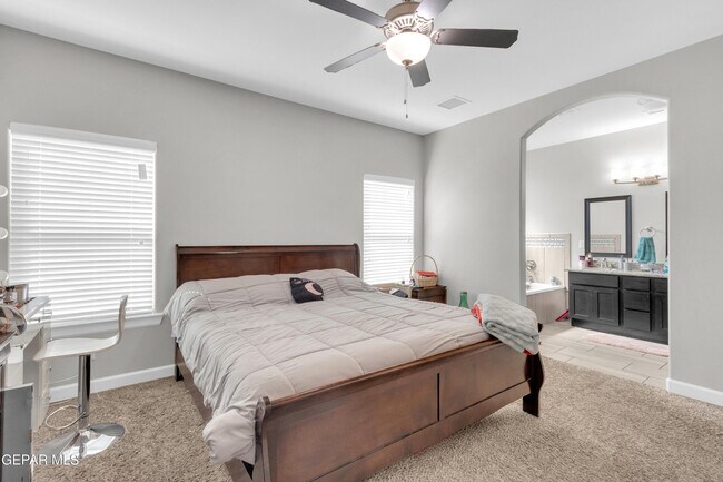 Building Photo - 412 Beech Tree Dr