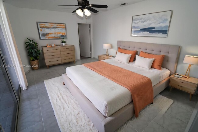 Building Photo - 16531 NE 35th Ave