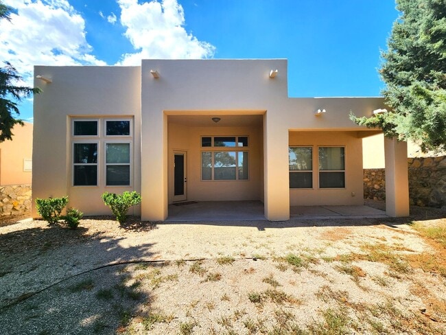 Building Photo - 3635 Arroyo Verde St