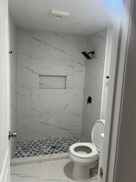 Building Photo - 4011 Placita Ave