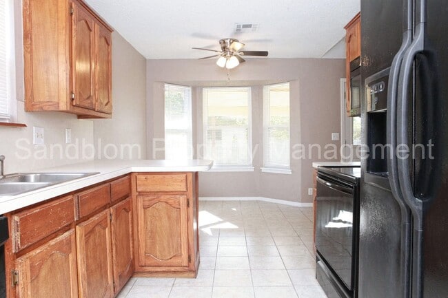 Building Photo - FOR LEASE | Owasso | Available Now!