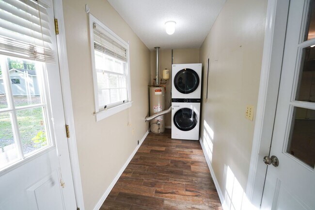 Building Photo - Available Soon!