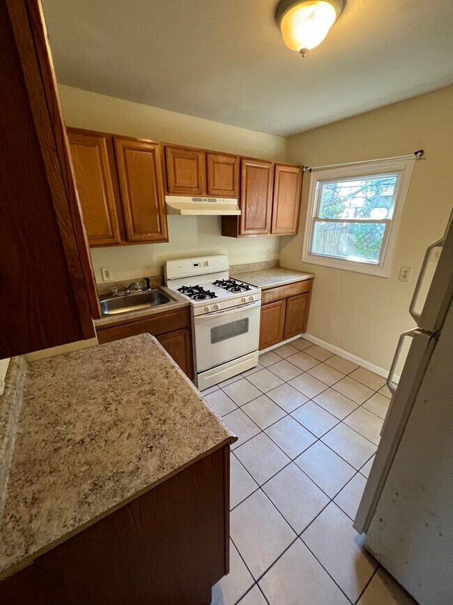 West Philadelphia 70th & Elmwood 6931 Linmore Ave Philadelphia PA 19142 Apartment Finder