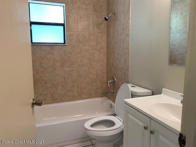 Building Photo - 1098 Elmsford St NW