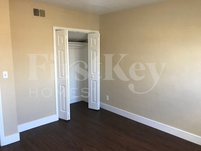 Building Photo - 1420 NW 176th Terrace