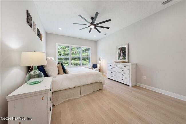 Building Photo - 10300 Silverbrook Trl