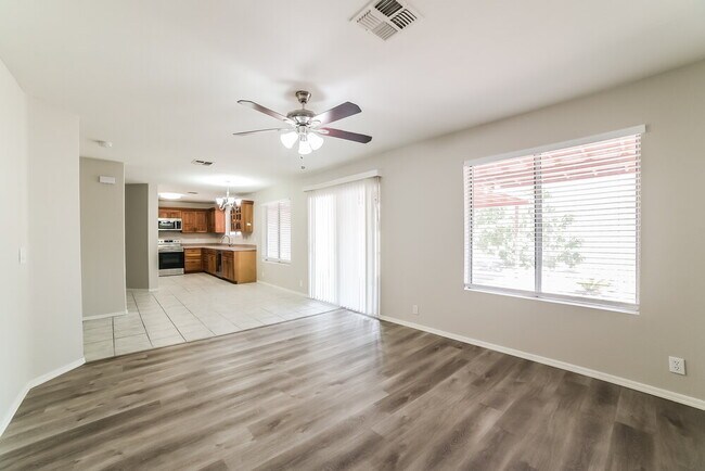 Building Photo - 17805 N 13th St