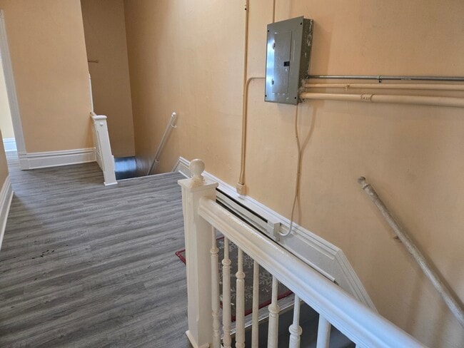 Building Photo - 3 National St