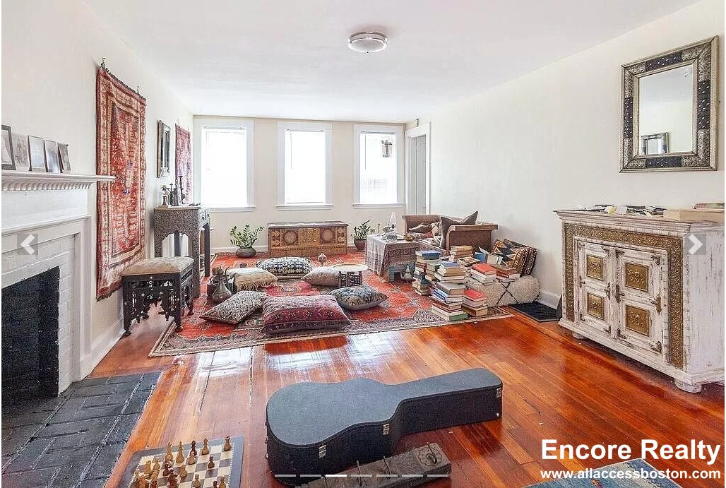 Building Photo - 27 Gibson St