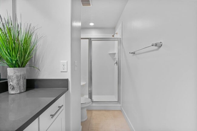 Building Photo - Stunning Row End Townhome In Great Location!