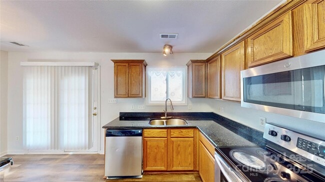 Building Photo - 12911 Walking Stick Dr