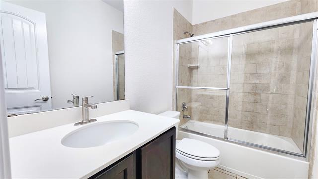 Building Photo - 3808 Hazelhurst Dr