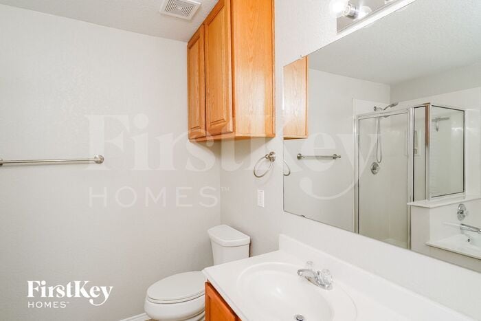 Building Photo - 112 Rustic Acres