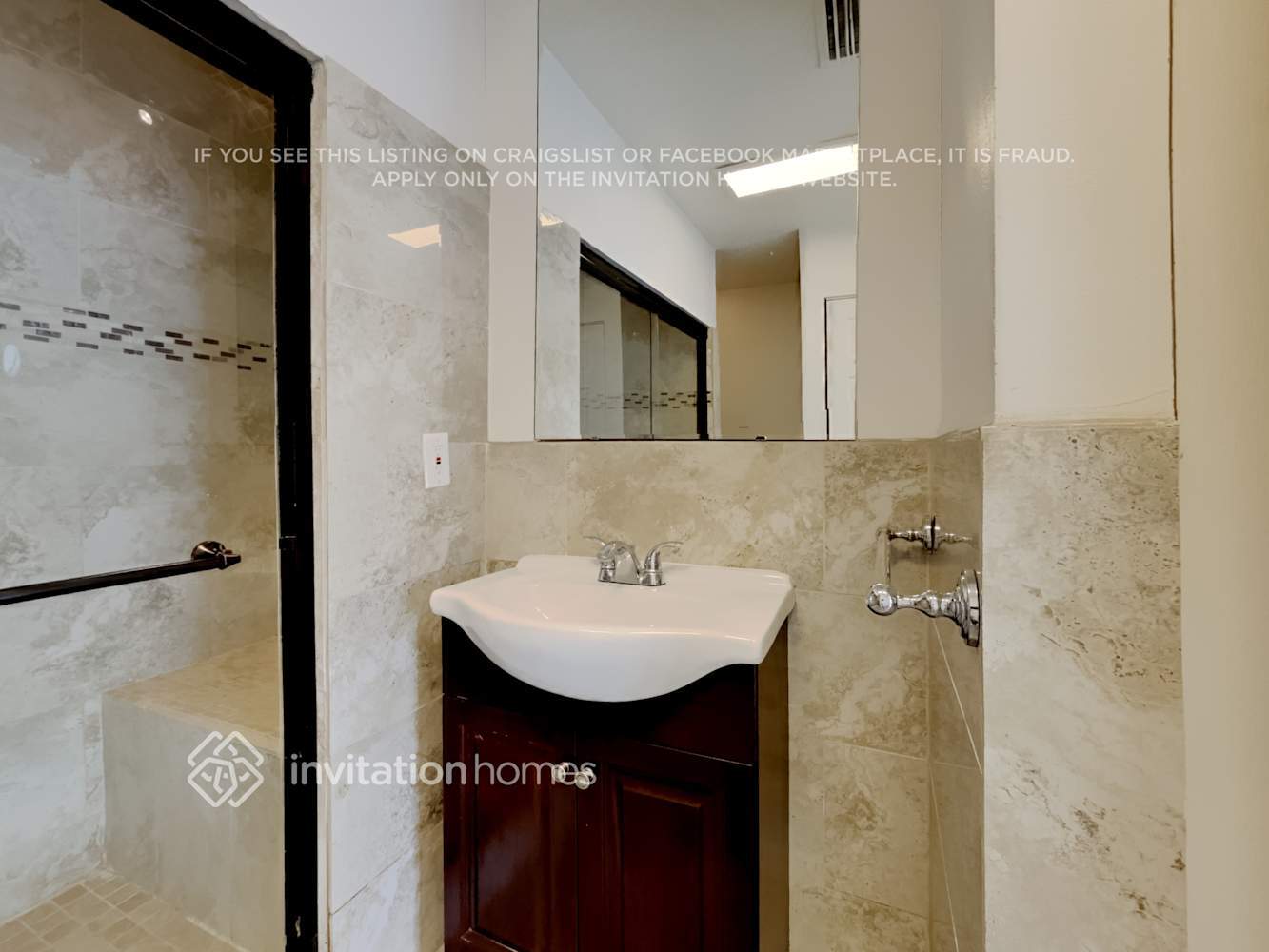 Building Photo - 8380 Jacaranda Ave