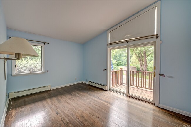 Building Photo - 15 Mariners Ct