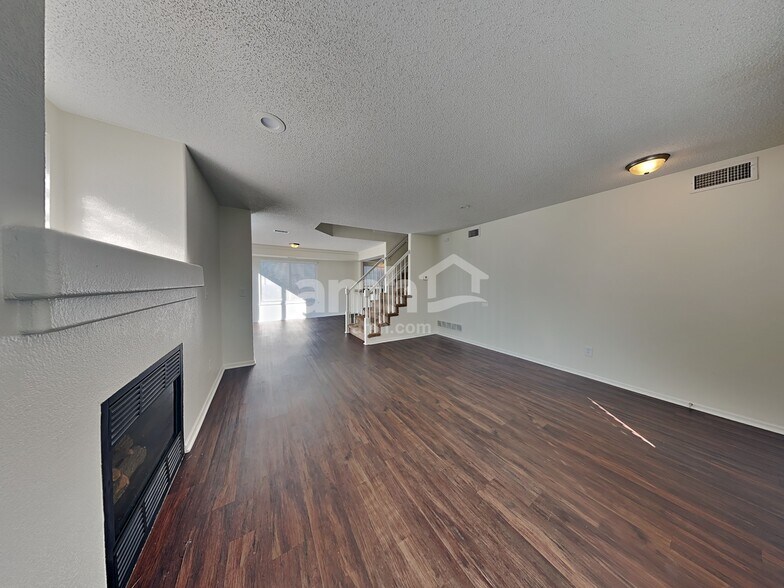 Building Photo - 4103 N Malta St